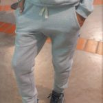 Pantalón de Frisa Chupín con Puños